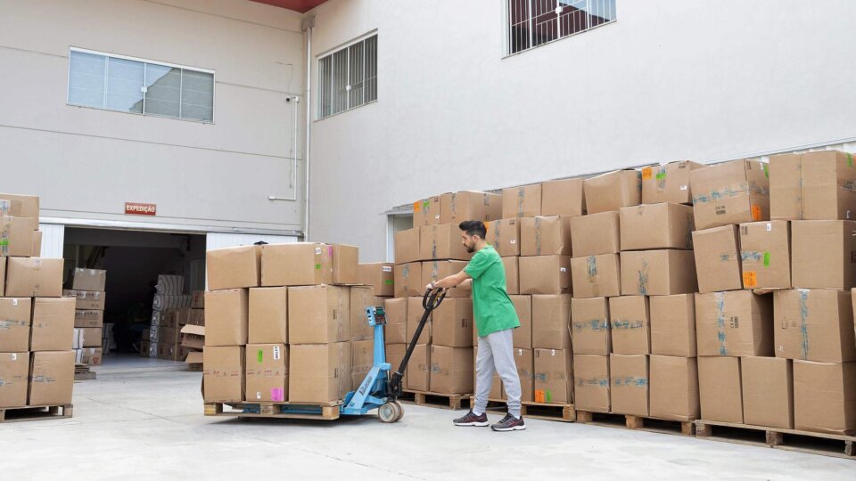 sobre-nos-2j0a0254150-e1712861380521-960x540-c-center